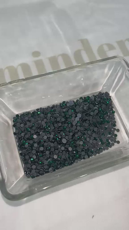 Emerald  Rhinestone Cam Taş